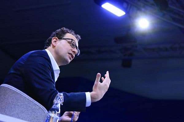 AI và tương lai việc làm: Góc nhìn trái chiều của các CEO toàn cầu tại Davos