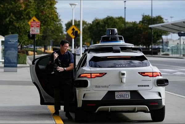 Vì sao năm 2026 có thể là năm của taxi tự lái Waymo?