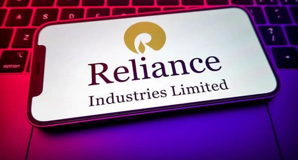 Reliance Industries Công ty Ấn Độ đối mặt thách thức kép: Căng thẳng địa chính trị chưa đáng ngại bằng sự giảm tốc trong nước