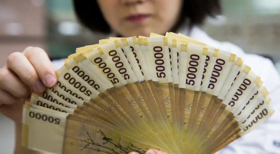 Công Nhân Ngành Chip Hàn Quốc Sắp Nhận Thưởng Gần 500.000 USD: Ngân Hàng Trung Ương Lo Ngại Lạm Phát Bùng Nổ