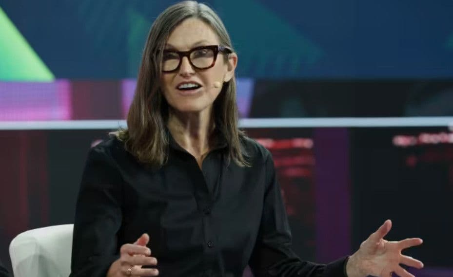 ARK của Cathie Wood đưa quỹ sở hữu cổ phần OpenAI, Anthropic lên blockchain