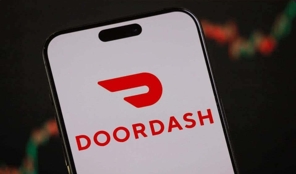 Lowe’s thử nghiệm giao hàng bằng drone qua DoorDash và Wing, nhận hàng chỉ trong 20 phút