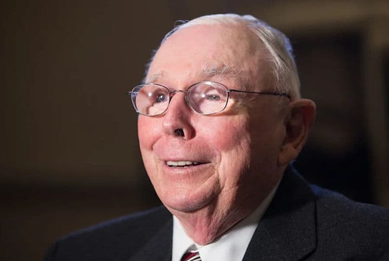 Charlie Munger và triết lý đầu tư bất động sản khác biệt: Tái đầu tư lợi nhuận thay vì nhận tiền ngay