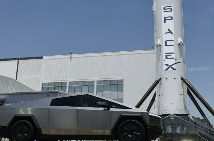 Nhà giao dịch quyền chọn kỳ vọng gì từ báo cáo kết quả kinh doanh của SpaceX?