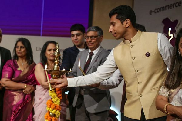 Công ty khởi nghiệp thương mại Ấn Độ tăng 53% sau IPO Công ty khởi nghiệp thương mại Ấn Độ tăng 53% sau IPO