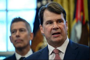 Ford “quay đầu” chiến lược xe điện, gánh lỗ 19,5 tỷ USD và đặt cược vào hybrid