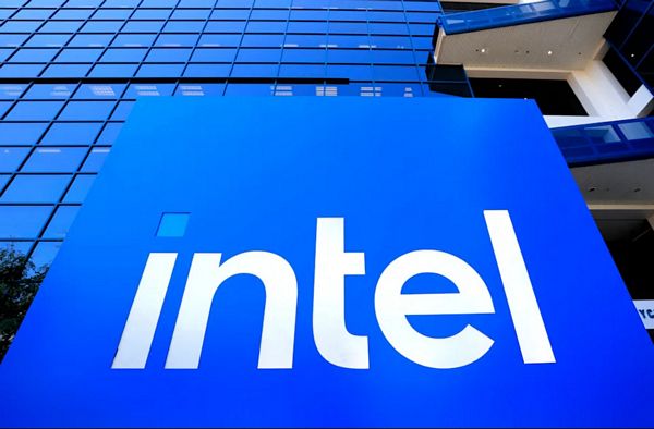Intel tăng tốc nhờ vốn chính phủ Mỹ, nhưng mảng sản xuất chip chưa thoát khó