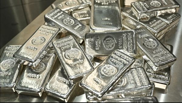 Trung Quốc siết xuất khẩu bạc: “Đất hiếm thứ hai” và cơn địa chấn mới với thị trường toàn cầu