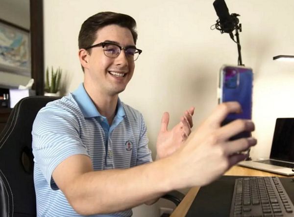 Finfluencer là gì? Có nên tin lời khuyên tài chính trên mạng xã hội?