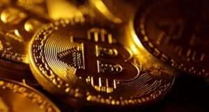 Bitcoin giảm 9%, chứng khoán châu Á lao dốc khi cổ phiếu công nghệ kéo Phố Wall đi xuống