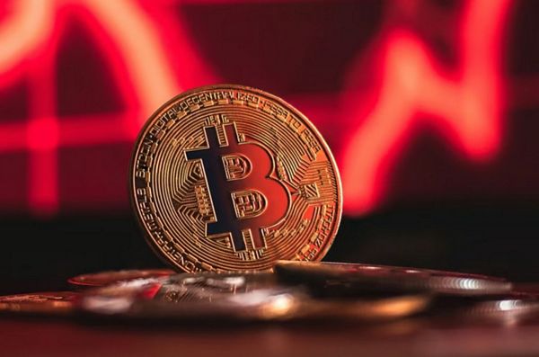 Bitcoin rơi dưới 80.000 USD: Cuộc khủng hoảng niềm tin mới đang hình thành trên thị trường tiền số