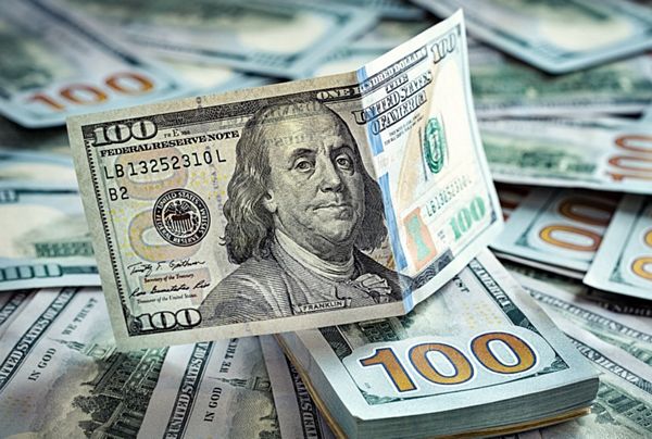 Đồng USD bật tăng mạnh nhất nhiều tháng: Kim loại quý, dầu thô lao dốc và bước ngoặt chính sách Fed