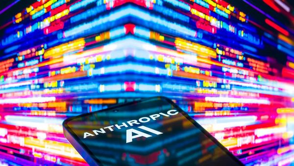 Nỗi Lo AI Đang “Đánh Sập” Cổ Phiếu Phần Mềm: Hoảng Loạn Phi Lý Hay Ngày Tận Thế Của SaaS?