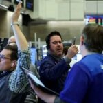 AI gây gián đoạn thị trường Mỹ: Dữ liệu việc làm và cổ phiếu công nghệ trước áp lực mới