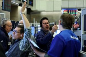 AI gây gián đoạn thị trường Mỹ: Dữ liệu việc làm và cổ phiếu công nghệ trước áp lực mới