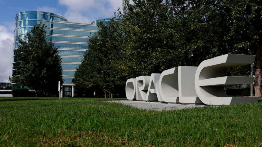 Làn sóng sa thải trong Big Tech: AI không “cướp việc” như dự báo, mà là bài toán chi phí