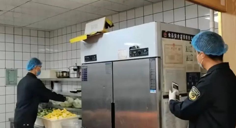 Bóc trần giao đồ ăn ma tại Trung Quốc: Bị phạt 3,6 tỷ NDT, hàng chục nghìn cửa hàng giả đe dọa sức khỏe người tiêu dùng