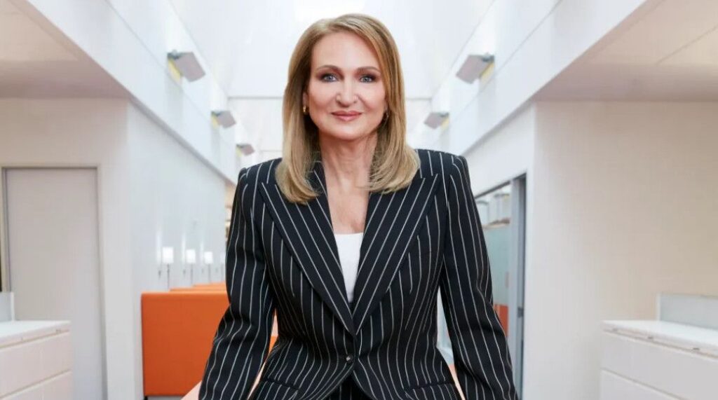 Chiến lược Ulta Beauty Unleashed: CEO Kecia Steelman và tham vọng 1.800 cửa hàng toàn cầu