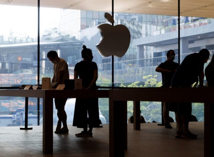 Cổ phiếu Apple trở thành món đồ chơi mới của nhà đầu tư cá nhân: Xu hướng mới hay rủi ro tiềm ẩn?