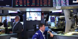 Cổ phiếu công nghệ 2026: Cơ hội vàng sau đợt điều chỉnh mạnh