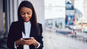 Đánh giá Ngân hàng Sallie Mae 2026: Lãi suất hấp dẫn, ít phí nhưng vẫn còn hạn chế