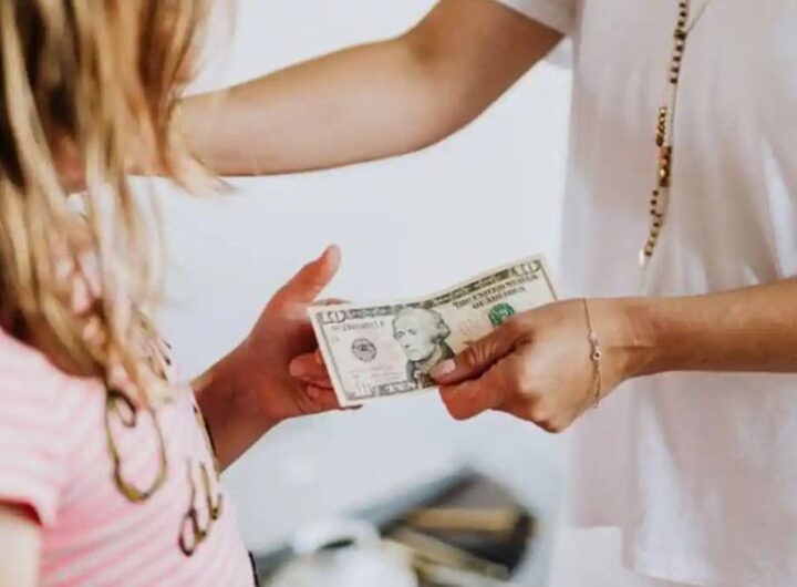 Dạy con về tiền bạc từ sớm: Chìa khóa giúp trẻ xây dựng tương lai tài chính vững chắc