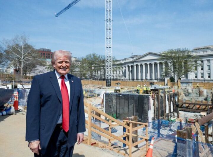 Dự án phòng khiêu vũ 400 triệu USD của Donald Trump gây tranh cãi: Được bật đèn xanh nhưng vướng pháp lý