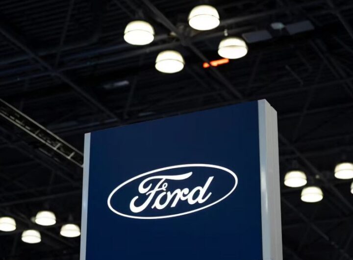 Ford khởi đầu khó khăn năm 2026: Doanh số giảm mạnh, xe điện lao dốc nhưng SUV vẫn “cứu cánh”