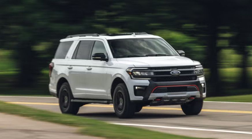 Ford thu hồi hơn 422.000 xe tại Mỹ do lỗi cần gạt nước: Nhà đầu tư nên lo ngại điều gì?