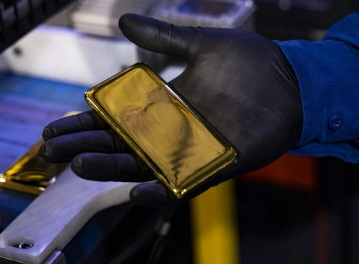 Giá vàng biến động mạnh trước căng thẳng Mỹ - Iran: Cơ hội phục hồi hay rủi ro giảm sâu?