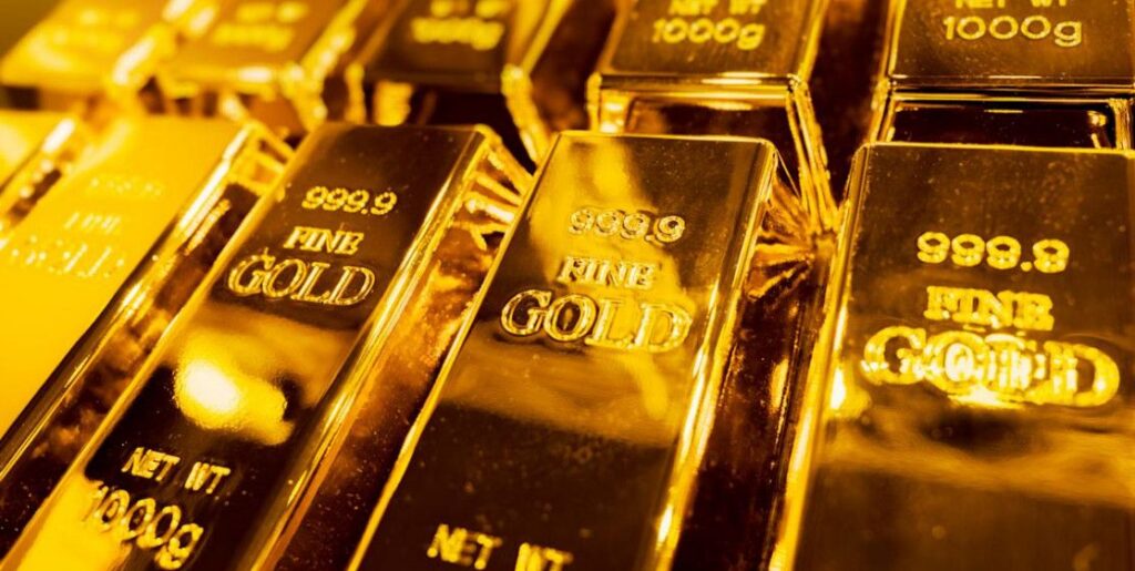 Giá vàng có thể chạm 6.000 USD năm 2026? 3 dự báo lớn và chiến lược đầu tư bạn cần biết