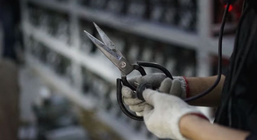 Khai thác Bitcoin bằng khí đốt tự nhiên: Reabold Resources gây tranh cãi với kế hoạch “đào 50.000 BTC” tại Anh