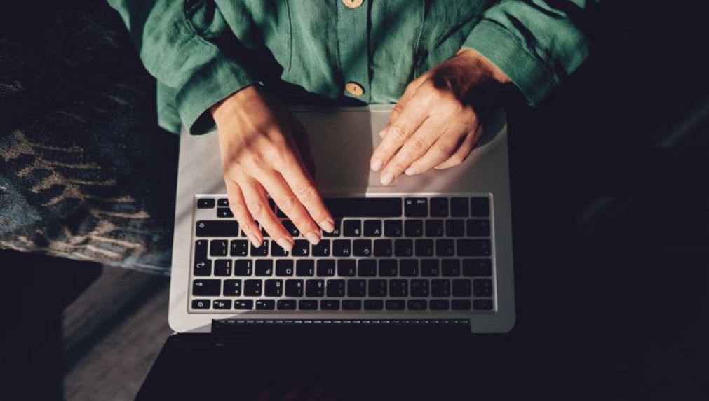 Mất Việc Vì AI Có Thể Gây Vết Sẹo Kinh Tế Suốt 10 Năm: Cảnh Báo Mới Từ Goldman Sachs Mất Việc Vì AI Có Thể Gây Vết Sẹo Kinh Tế Suốt 10 Năm: Cảnh Báo Mới Từ Goldman Sachs