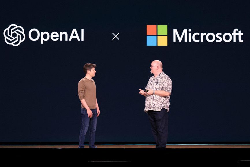 Microsoft Tăng Tốc Phát Triển AI Riêng: Giảm Phụ Thuộc OpenAI, Cuộc Đua Công Nghệ Bước Sang Giai Đoạn Mới