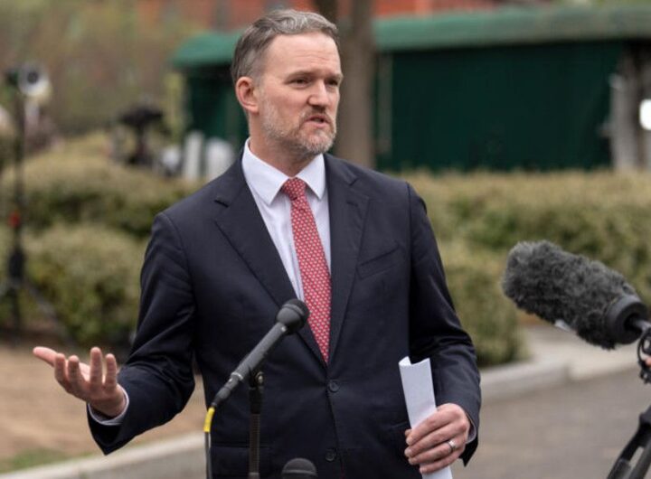 Mỹ – Trung chuẩn bị đối thoại: Cuộc chiến thương mại hạ nhiệt nhưng “đất hiếm” vẫn là điểm nóng