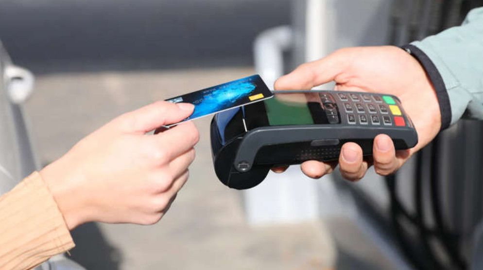 Người Mỹ Bi Quan Về Tài Chính Cá Nhân: Giá Xăng, Thực Phẩm Tăng Cao Đẩy Nỗi Lo Lạm Phát Lên Đỉnh