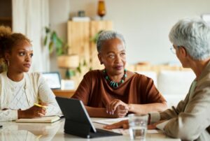 Người Mỹ ồ ạt nhận An sinh Xã hội từ tuổi 62: Nỗi lo hệ thống cạn kiệt và bài toán nghỉ hưu 1,46 triệu USD