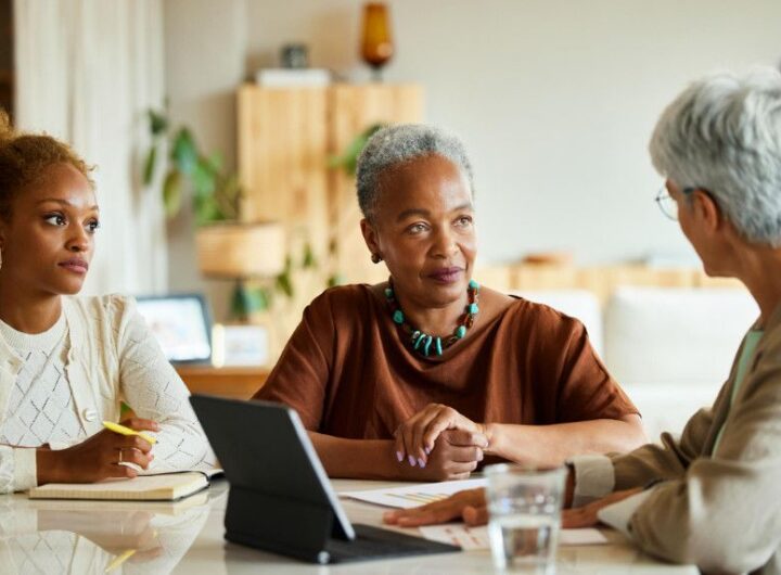 Người Mỹ ồ ạt nhận An sinh Xã hội từ tuổi 62: Nỗi lo hệ thống cạn kiệt và bài toán nghỉ hưu 1,46 triệu USD