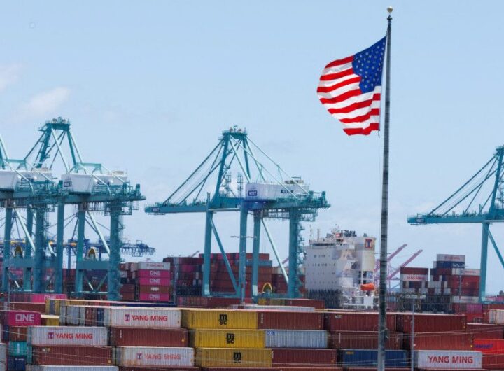 Nhập khẩu container Mỹ giảm nhẹ trong tháng 3/2026: Tín hiệu cảnh báo hay điều chỉnh tạm thời của nền kinh tế?