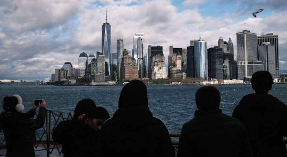 Quỹ đầu cơ châu Á choáng váng vì xung đột Iran: Thua lỗ kỷ lục rồi phục hồi ngoạn mục