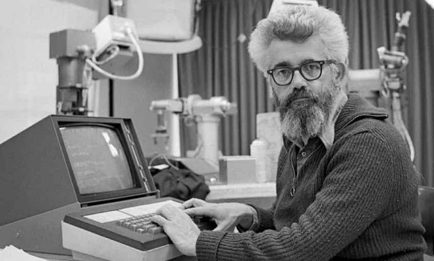 Trí Tuệ Nhân Tạo Trong Nghiên Cứu Lịch Sử Thế Giới: Cơ Hội Mở Rộng Hay Thách Thức Phương Pháp Luận?