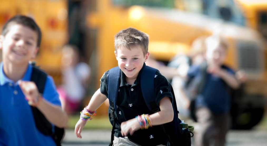 Tỷ phú đổ tiền xây trường tư tại Florida: Khi giáo dục trở thành “cuộc chơi” của giới siêu giàu