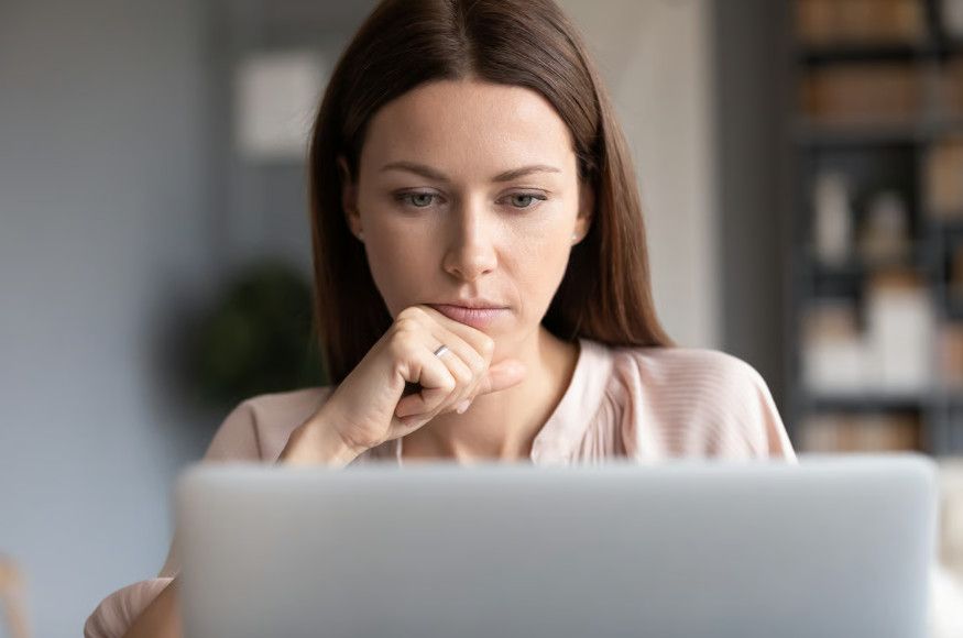 Vì sao cổ phiếu Goldman Sachs giảm dù lợi nhuận vượt kỳ vọng? 2 nguyên nhân khiến nhà đầu tư thất vọng