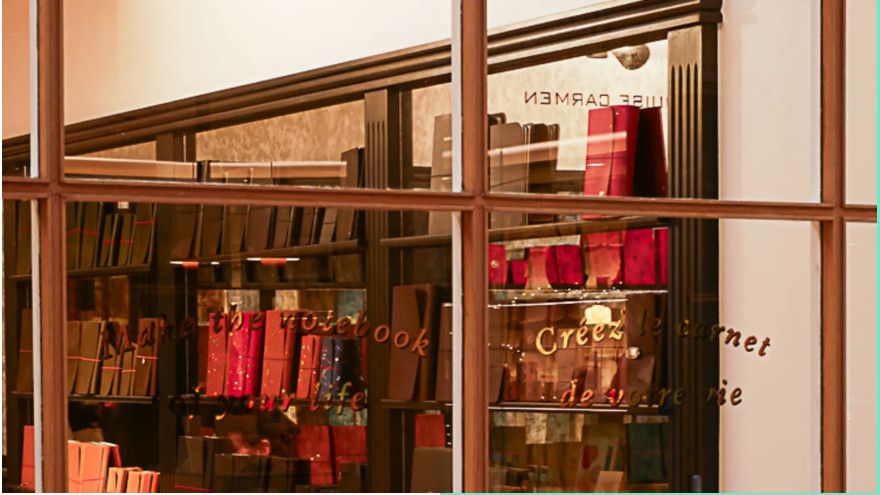 Vì sao giới trẻ Mỹ chi gần 200 USD mua sổ tay da từ Paris? Cơn sốt “journal luxury” bùng nổ từ TikTok