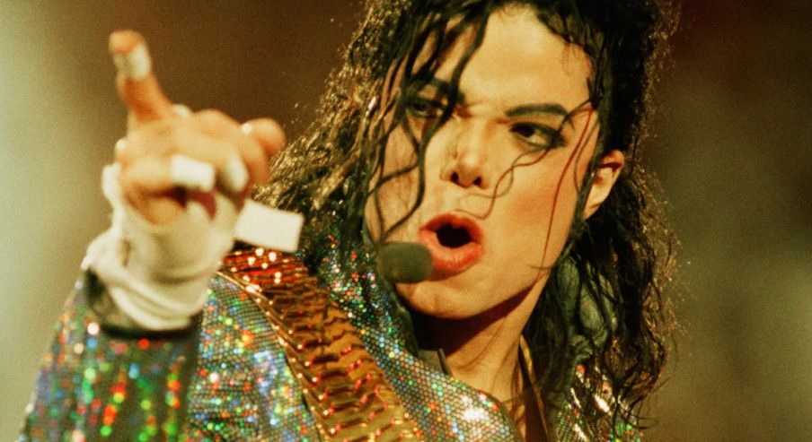 Michael Jackson gây bùng nổ Spotify dù phim tiểu sử bị chê thảm hại