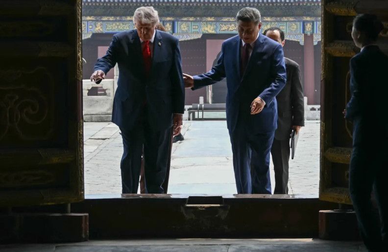 Thị Trường Châu Á Chao Đảo: Kospi Mất Mốc 8.000 Điểm Giữa Căng Thẳng Trump – Tập Và Áp Lực Từ Samsung