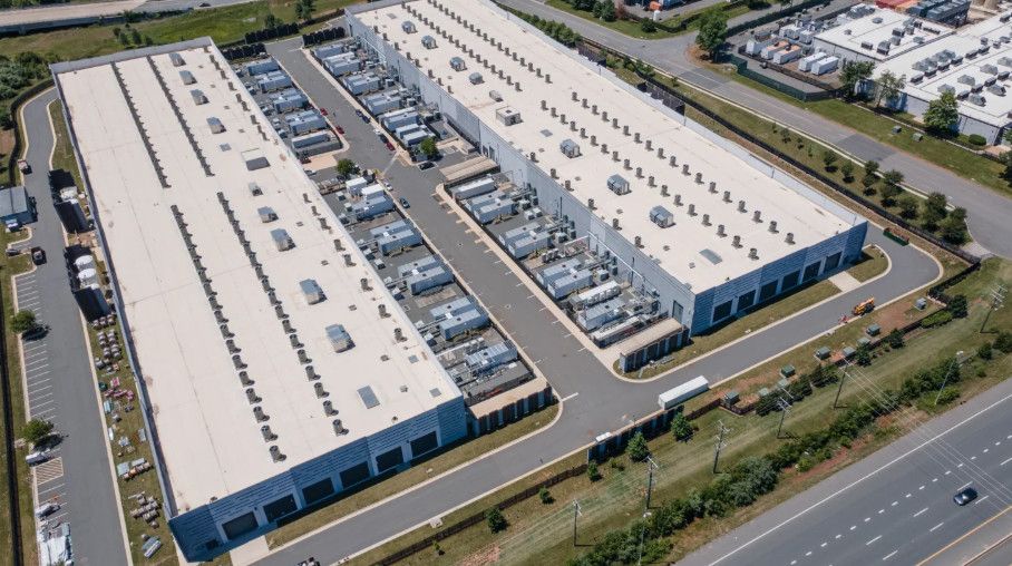 79% Trung Tâm Dữ Liệu Toàn Cầu Đối Mặt Rủi Ro Khí Hậu: Thách Thức Mới Đe Dọa Hạ Tầng Số Và Cuộc Đua AI