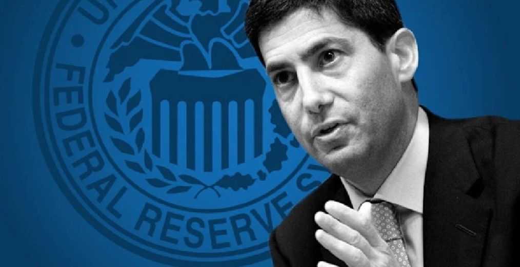 Fed Dưới Thời Kevin Warsh: Lãi Suất Có Tiếp Tục Neo Cao Và Điều Đó Ảnh Hưởng Ra Sao Đến Tiền Bạc Của Người Mỹ?