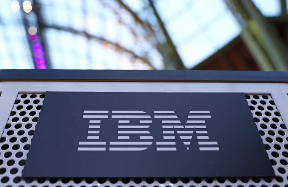 IBM ra mắt chip dưới 1 nanomet đầu tiên trên thế giới: Bước ngoặt mới trong cuộc đua AI khiến giới đầu tư dậy sóng