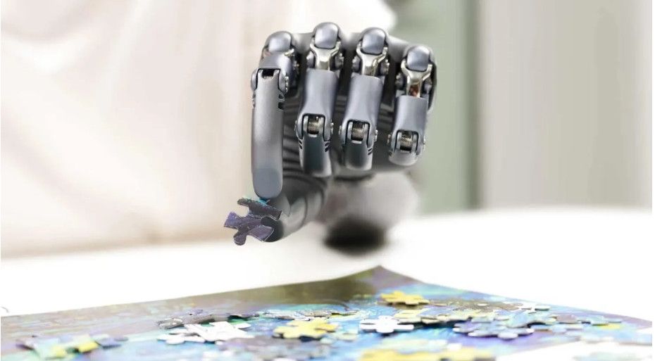 Cuộc đua công nghệ não bộ nóng lên: BrainCo của Trung Quốc thách thức Neuralink của Elon Musk bằng hướng đi không cần phẫu thuật